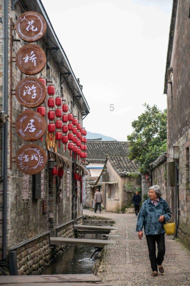 河南10名干部拟任新职