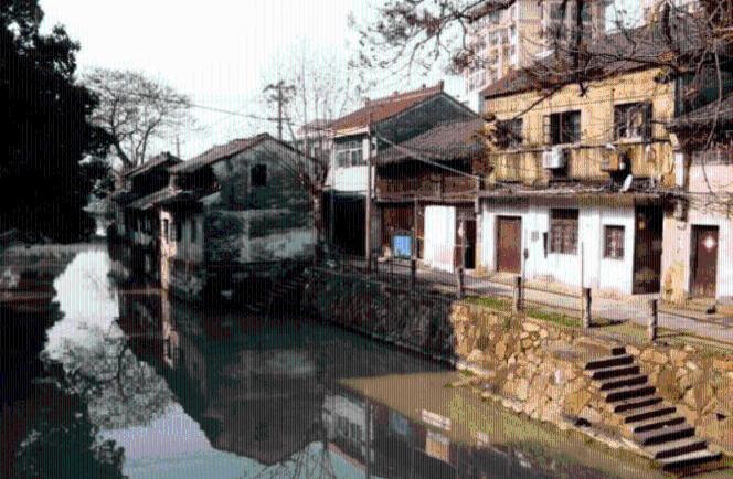 江西东乡：新铺沥青路 新农村里“年味”浓